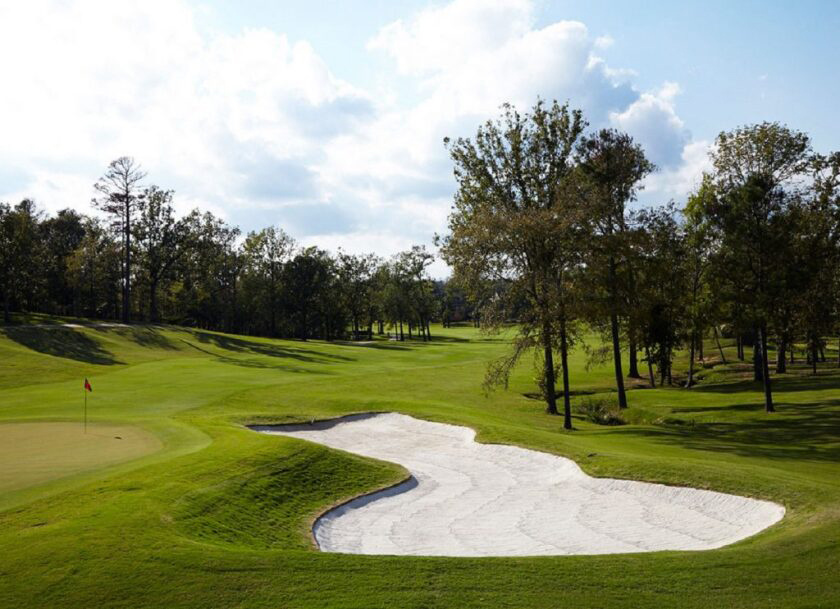 Member Jim Lipe renovates Southern Trace Country Club