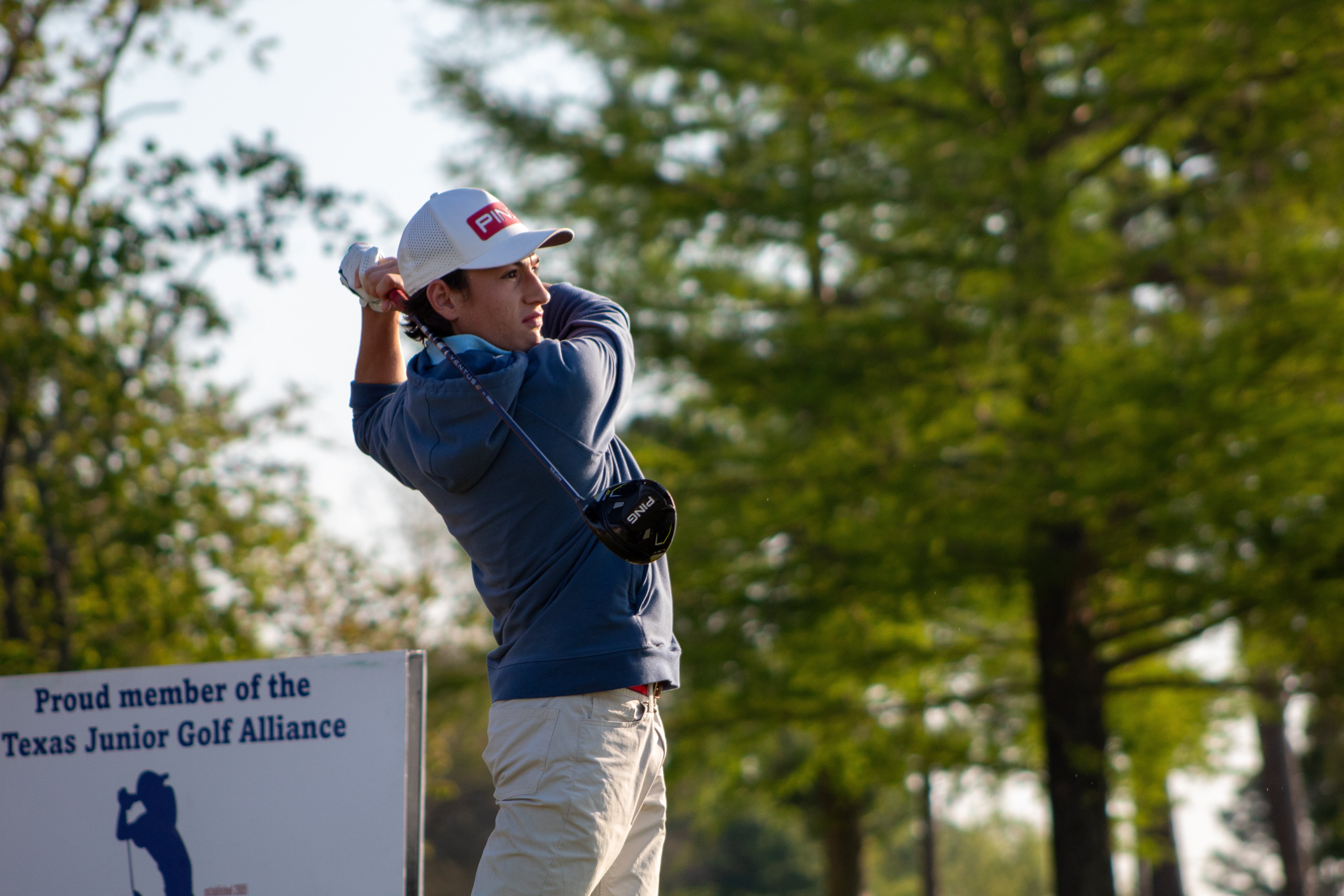 Sliman Tied for First After First Round of Lake Charles Spring Classic